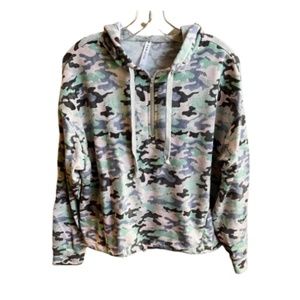 Women's Fabletics Camo Quarter Zip Hoodie. Size S